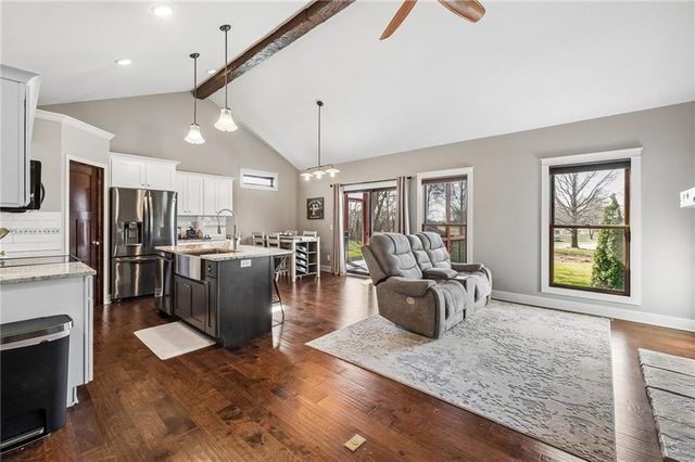 301 NW 179th Street, Smithville, MO 64089