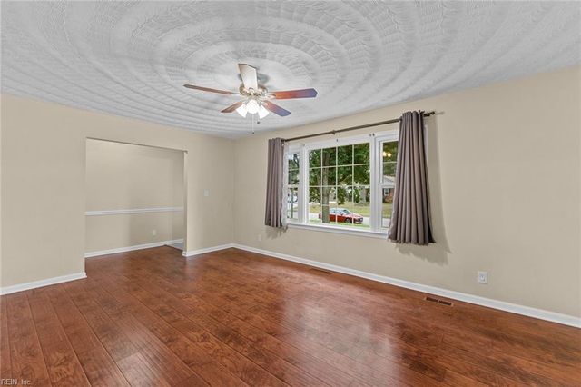 1132 Sippel DR, Chesapeake, VA 23320