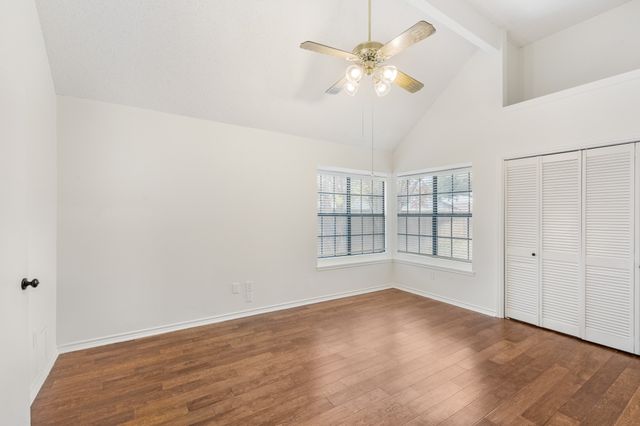 702 Giltin Court, Arlington, TX 76006