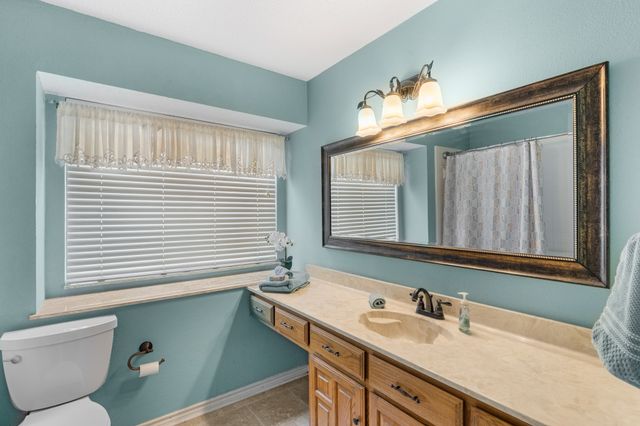 702 Giltin Court, Arlington, TX 76006