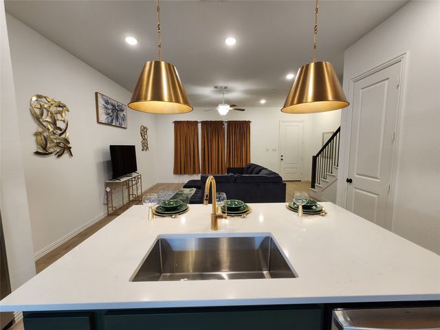 632 Blue Ridge Drive, Mansfield, TX 76063