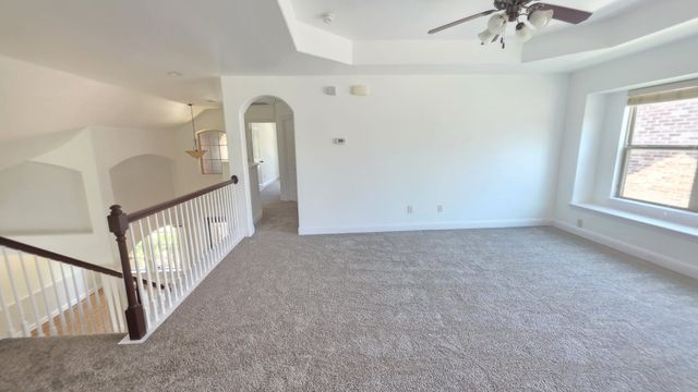 11516 Round Leaf Drive, Fort Worth, TX 76244