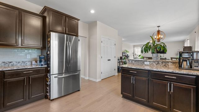 10196 Meadowmere Place, York Twp, MI 48176