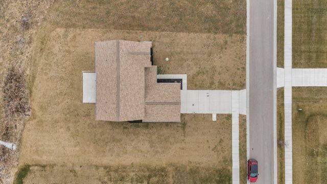 10196 Meadowmere Place, York Twp, MI 48176