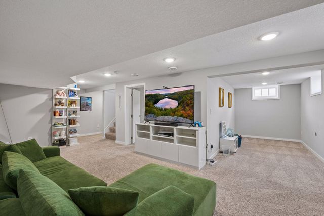 651 3rd Avenue S, South Saint Paul, MN 55075