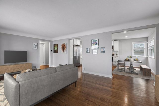 651 3rd Avenue S, South Saint Paul, MN 55075