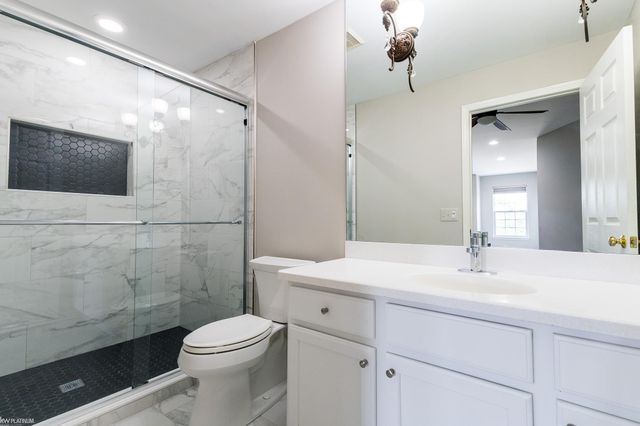 56659 Long Island Drive 133, Shelby Twp, MI 48316