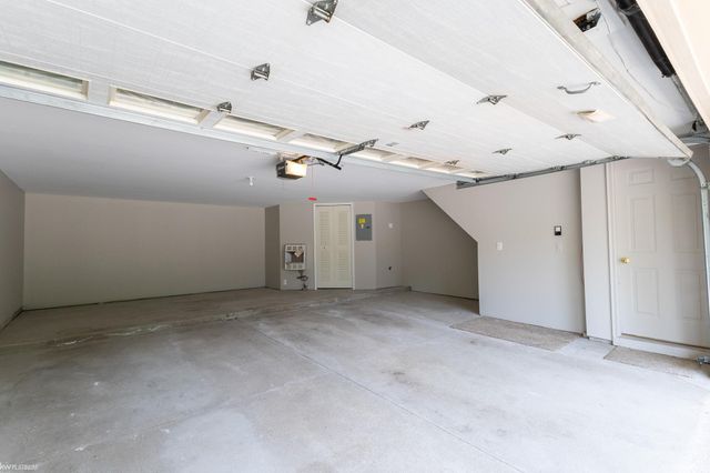 56659 Long Island Drive 133, Shelby Twp, MI 48316