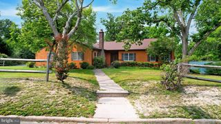 824 CANAL ST, Turnersville, NJ 08012