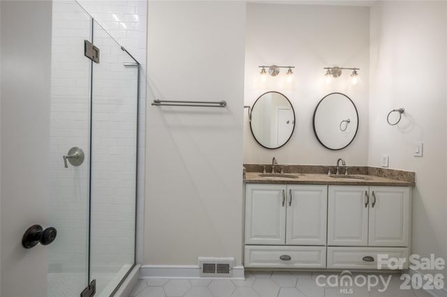 201 Covewood Trail, Asheville, NC 28805