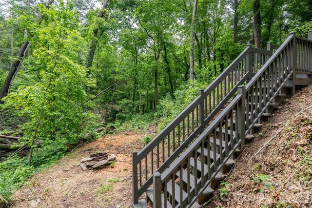 201 Covewood Trail, Asheville, NC 28805