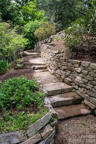 201 Covewood Trail, Asheville, NC 28805