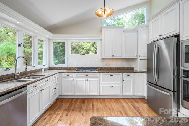 201 Covewood Trail, Asheville, NC 28805