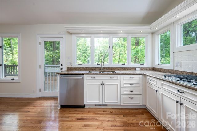 201 Covewood Trail, Asheville, NC 28805