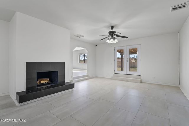 207 Petalo Court, Rio Rico, AZ 85648