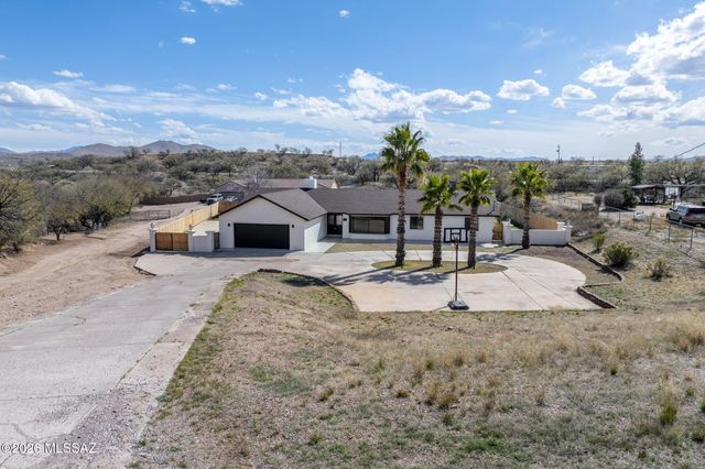 207 Petalo Court, Rio Rico, AZ 85648