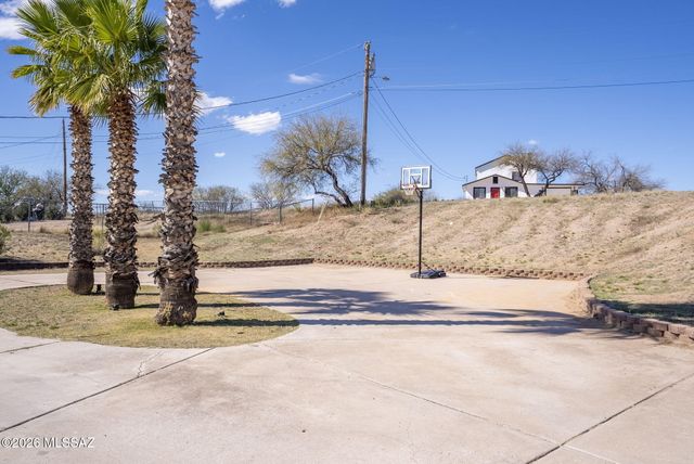 207 Petalo Court, Rio Rico, AZ 85648