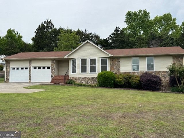 462 Oakwood Dr, Cedartown, GA 30125