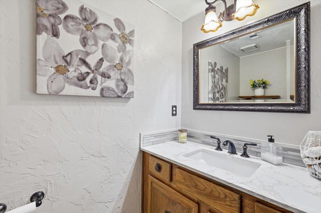 4169 Harvestwood Drive, Grapevine, TX 76051
