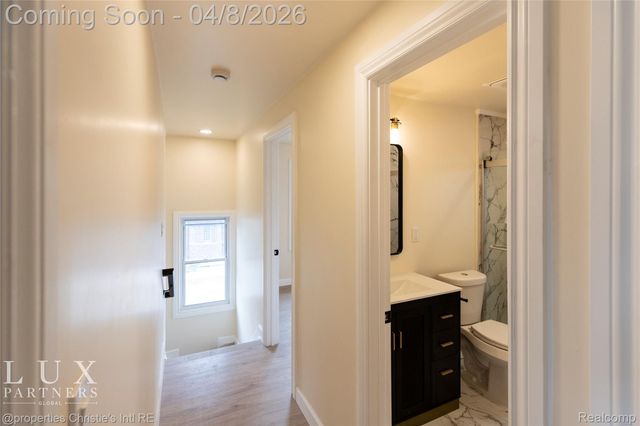 18516 Prairie Street, Detroit, MI 48221