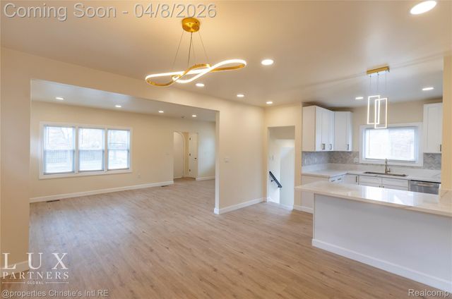 18516 Prairie Street, Detroit, MI 48221