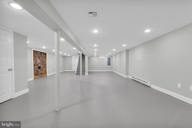 8979 EASTON RD, Ottsville, PA 18942