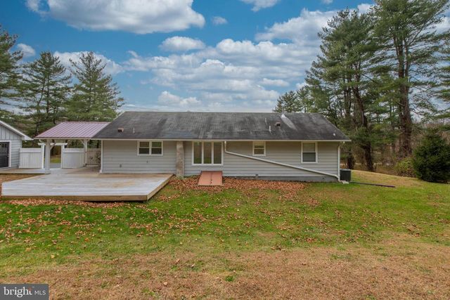 8979 EASTON RD, Ottsville, PA 18942