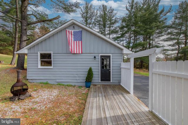 8979 EASTON RD, Ottsville, PA 18942