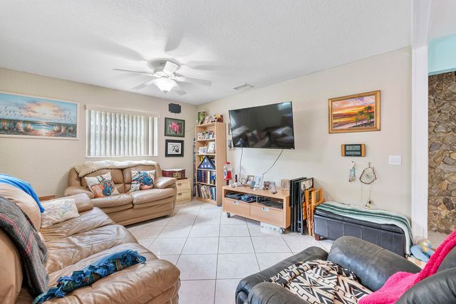 6530 NW 11th Street, Margate, FL 33063