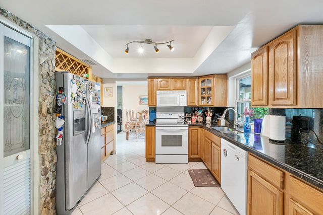 6530 NW 11th Street, Margate, FL 33063