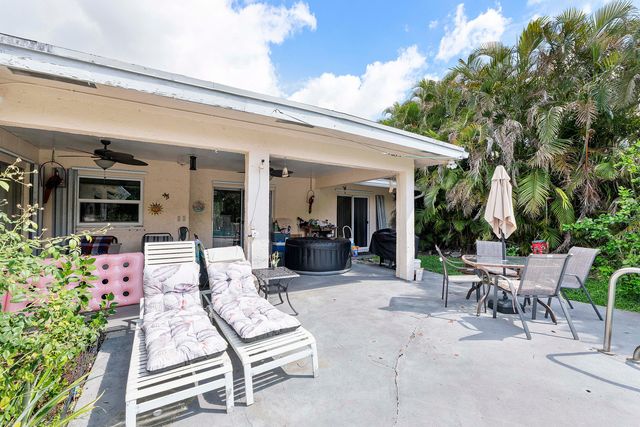 6530 NW 11th Street, Margate, FL 33063