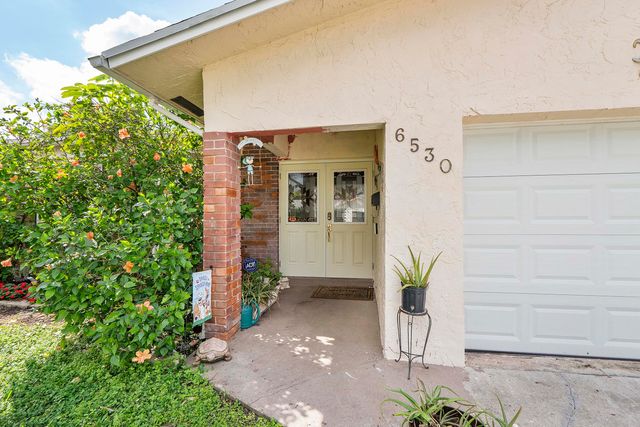 6530 NW 11th Street, Margate, FL 33063