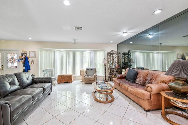 6530 NW 11th Street, Margate, FL 33063