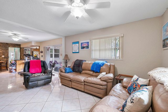 6530 NW 11th Street, Margate, FL 33063