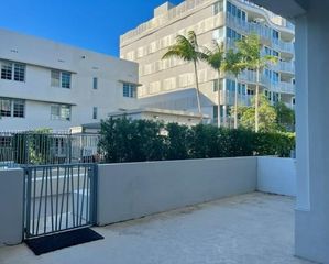2100 Park Ave 104, Miami Beach, FL 33139