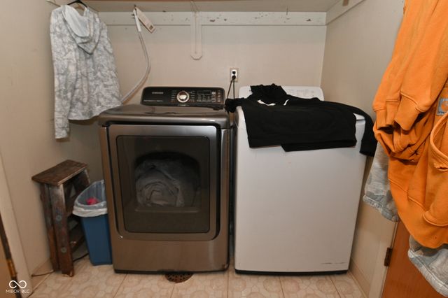 3221 Bluebell Lane, Indianapolis, IN 46224