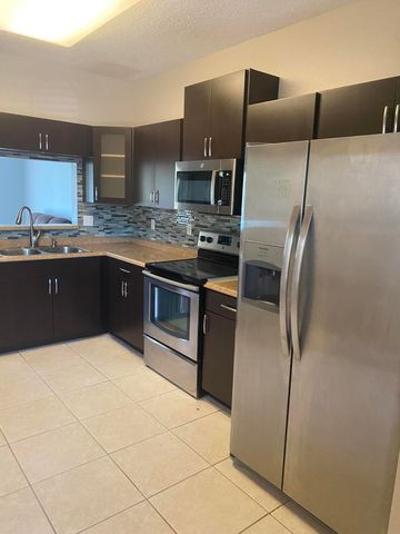 8315 Via Leonessa 8315, Boca Raton, FL 33433