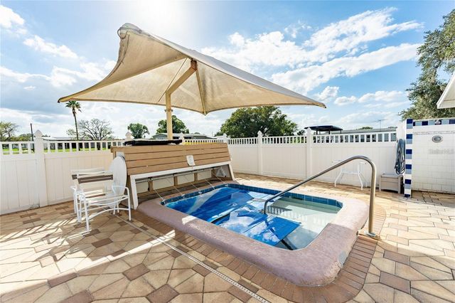 37135 SANDRA AVENUE, Zephyrhills, FL 33542