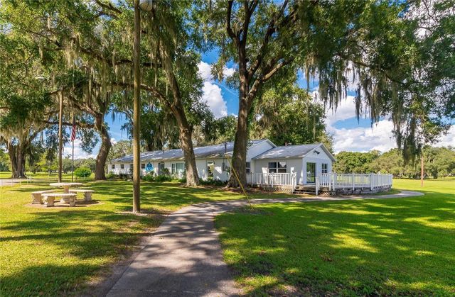 37135 SANDRA AVENUE, Zephyrhills, FL 33542