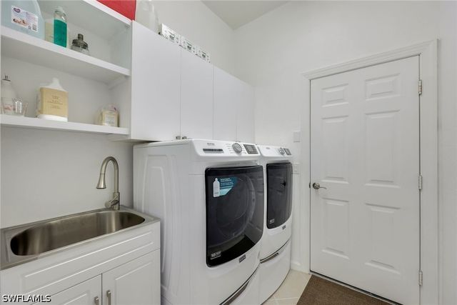16221 Parque LN, Naples, FL 34110