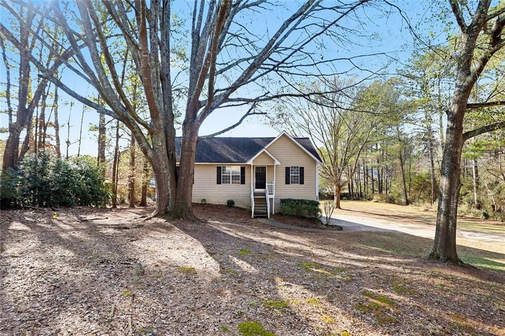 33 Peach Forest Place, Douglasville, GA 30134