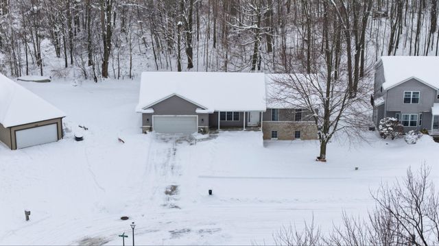 7124 Pine Grove Street, Allendale, MI 49401