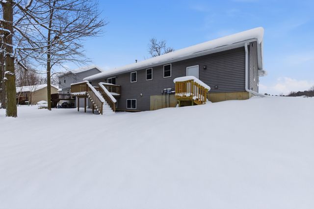 7124 Pine Grove Street, Allendale, MI 49401