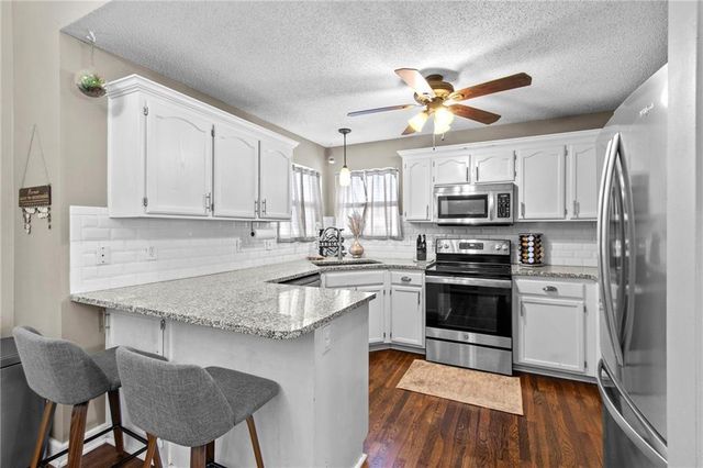 505 SE Saratoga Drive, Blue Springs, MO 64014