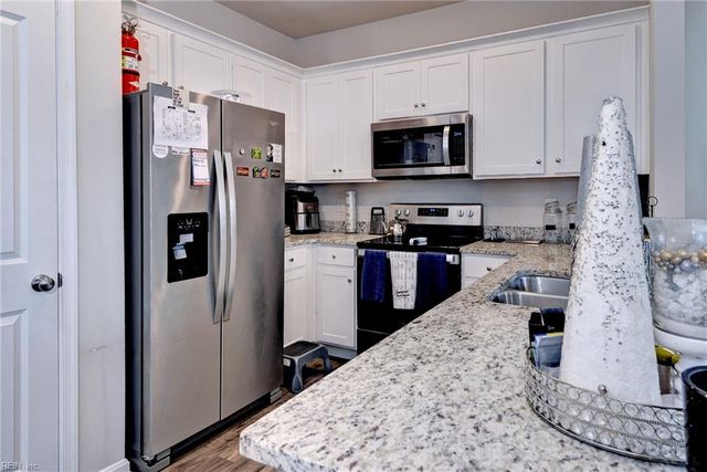 2015 Melbourne ST, Newport News, VA 23608