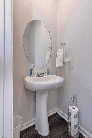 2015 Melbourne ST, Newport News, VA 23608