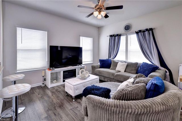 2015 Melbourne ST, Newport News, VA 23608