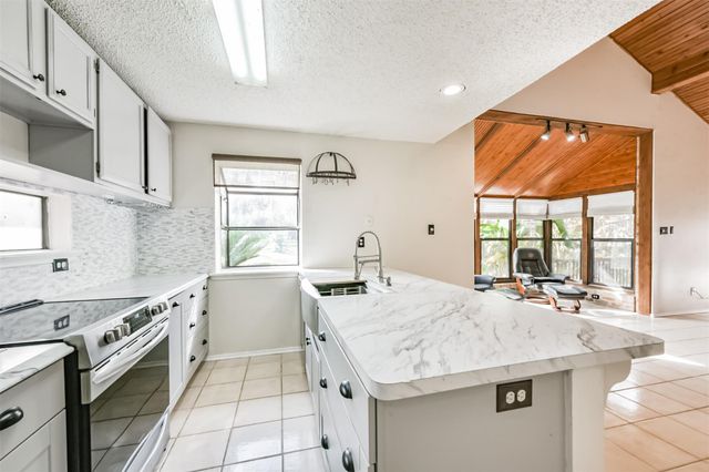 200 Fountain Lake W 132, Livingston, TX 77351