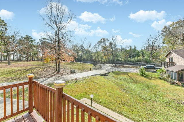 200 Fountain Lake W 132, Livingston, TX 77351