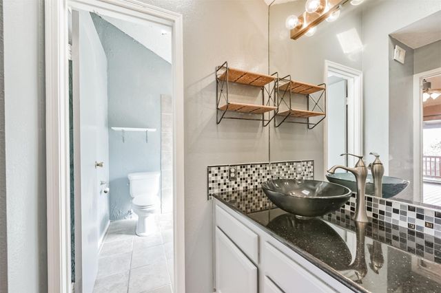 200 Fountain Lake W 132, Livingston, TX 77351